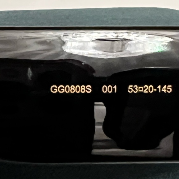 GUCCI BUTTERFLY SUNGLASSES - GG0808S - Picture 7 of 7